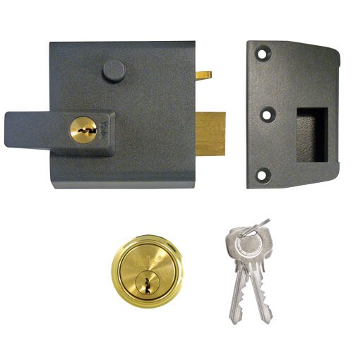 Yale No.1 Auto Deadlocking Nightlatch